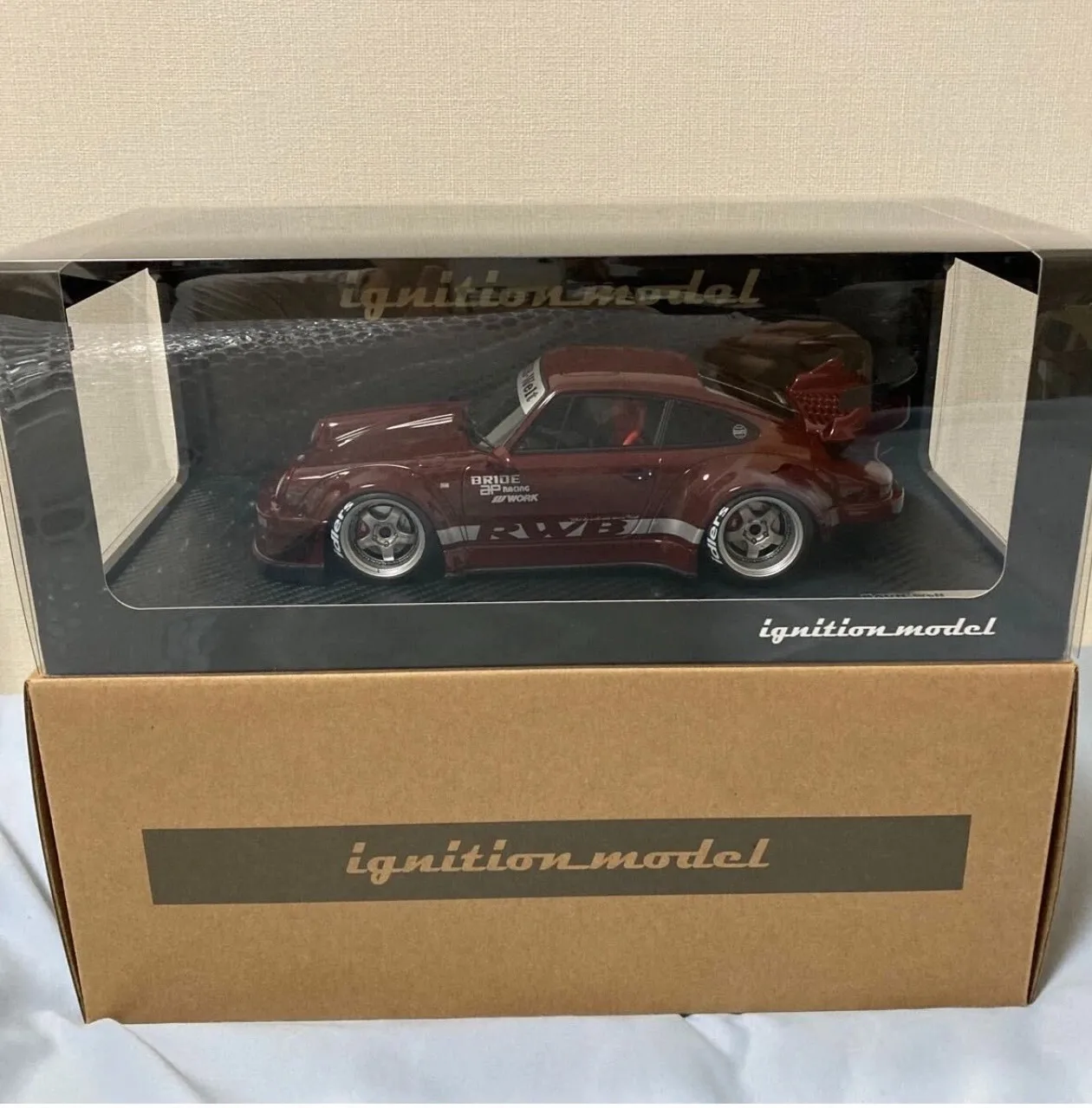 

Литой под давлением IG масштаб 1/18 Porsche RWB 930, бордовая модель автомобиля, Коллекционная игрушка, подарок, сувенир, демонстрационный орнамент