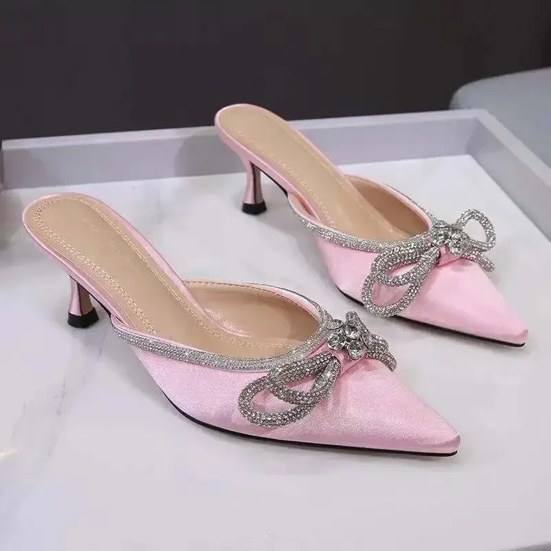 2024 Summer New Bow Pointed Rhinestone Baotou Shallow Mouth Slippers Middle Heel Fashion Women\'s Shoes