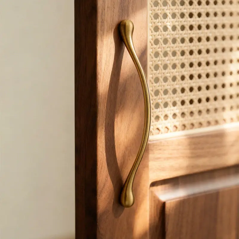 Solid Retro Cabinet Handles Gold/Silver French Style Wardrobe Handles Zinc Alloy Drawer Knobs