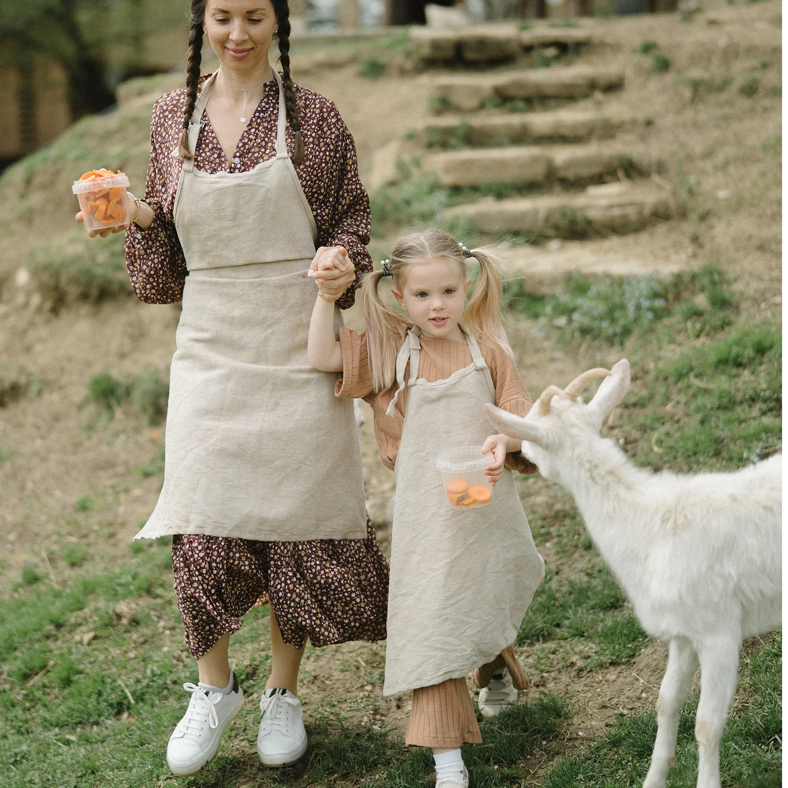 

Barber Apron Professional Multi-purpose Aprons Dirt-proof Simple Cooking Supply Canvas Men and Women Household Kitchen