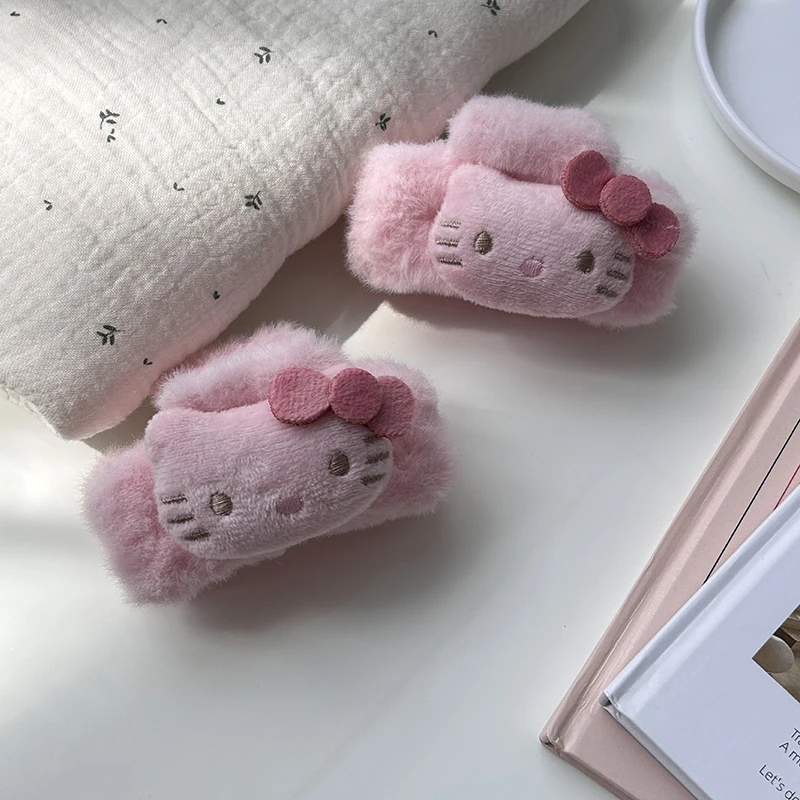 Pinces à cheveux en peluche Sanurgente Hello Kitty pour femmes et filles, griffes mignonnes, chaudes et douces, cadeaux d'anniversaire pour enfants