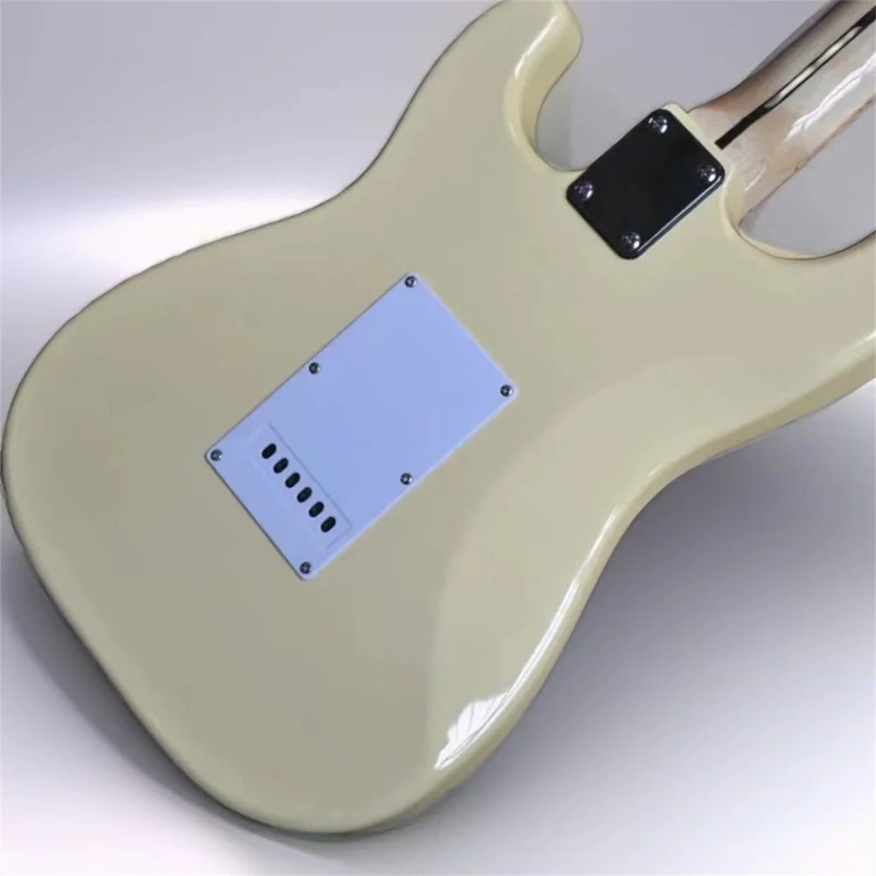 

Hot sell good quality Yngwie Malmsteen electric guitar scalloped fingerboard