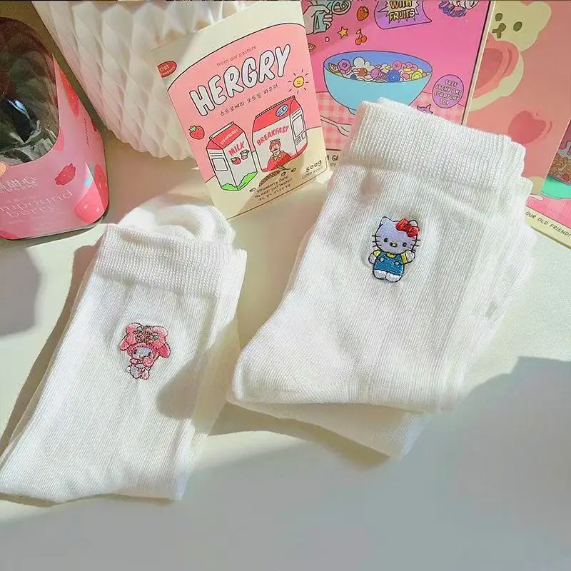 4 Pairs of Sweet and Lovely Summer Women's Embroidered Cartoon Mid Tube Socks Korean Version College Style White Casual Socks