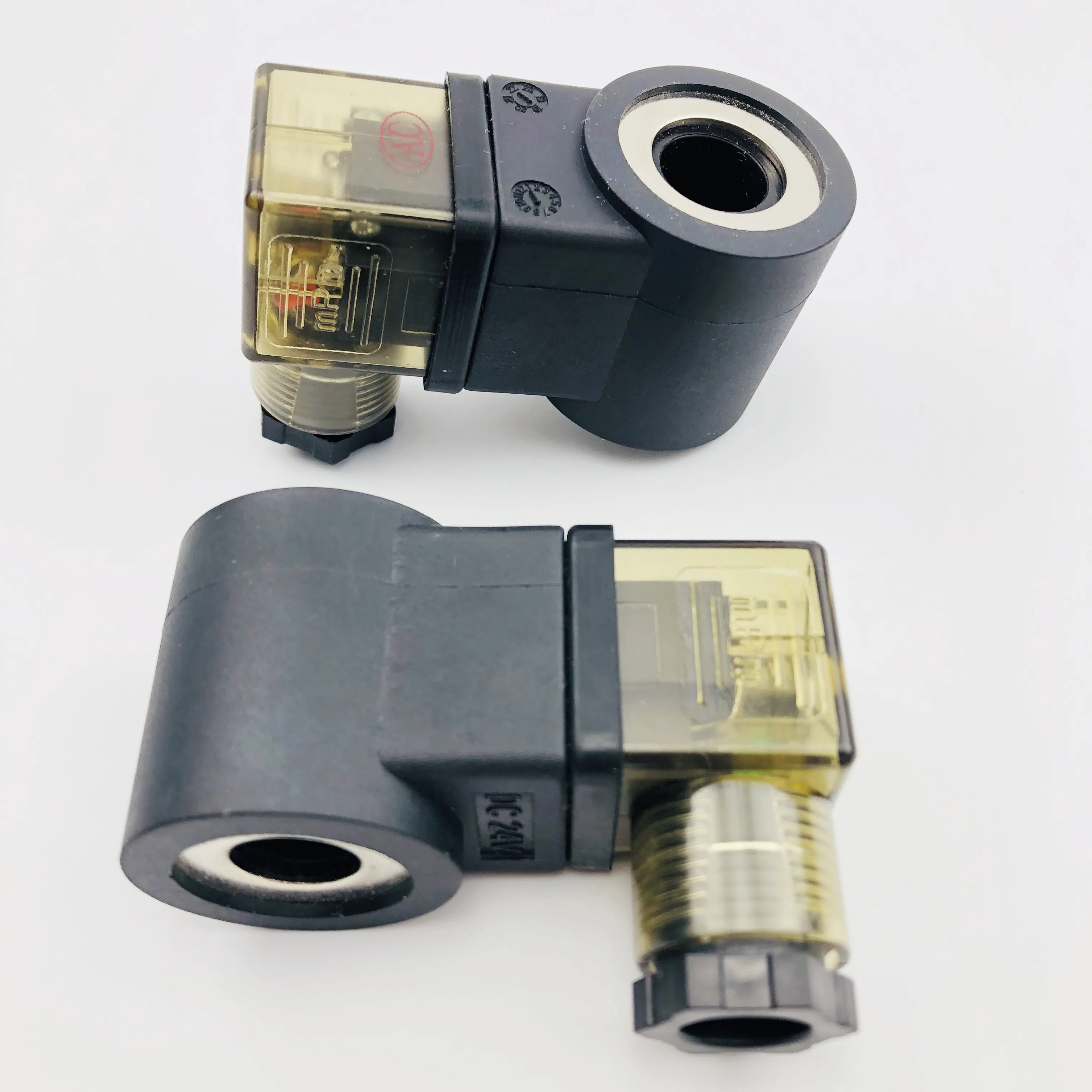 اللوح الخلفي مصعد الملف اللولبي صمام لفائف ثقب داخلي 13 ارتفاع 37 المكونات الهيدروليكية صمام التحكم 220 فولت 24 فولت