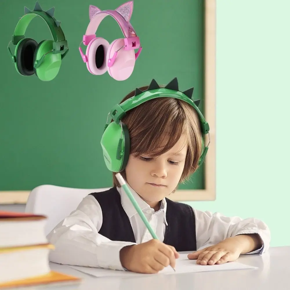 Orecchie di gatto rosa Cuffie antirumore Protezione dell'udito per bambini Protezione per l'udito con cancellazione del rumore Cuffie regolabili per la riduzione del rumore dei cartoni animati