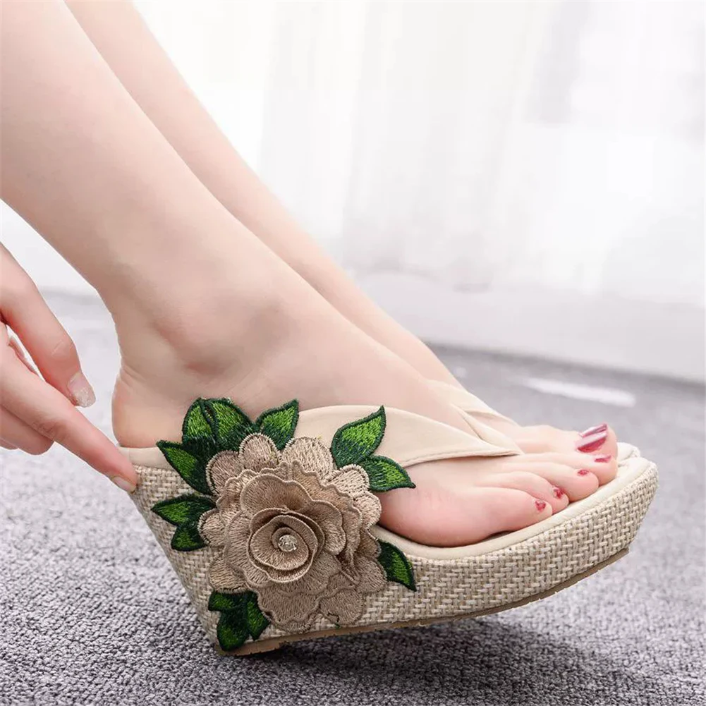 

Summer new PU herringbone clip-on slippers waterproof platform wedge high heel embroidered large size small size women's sandals
