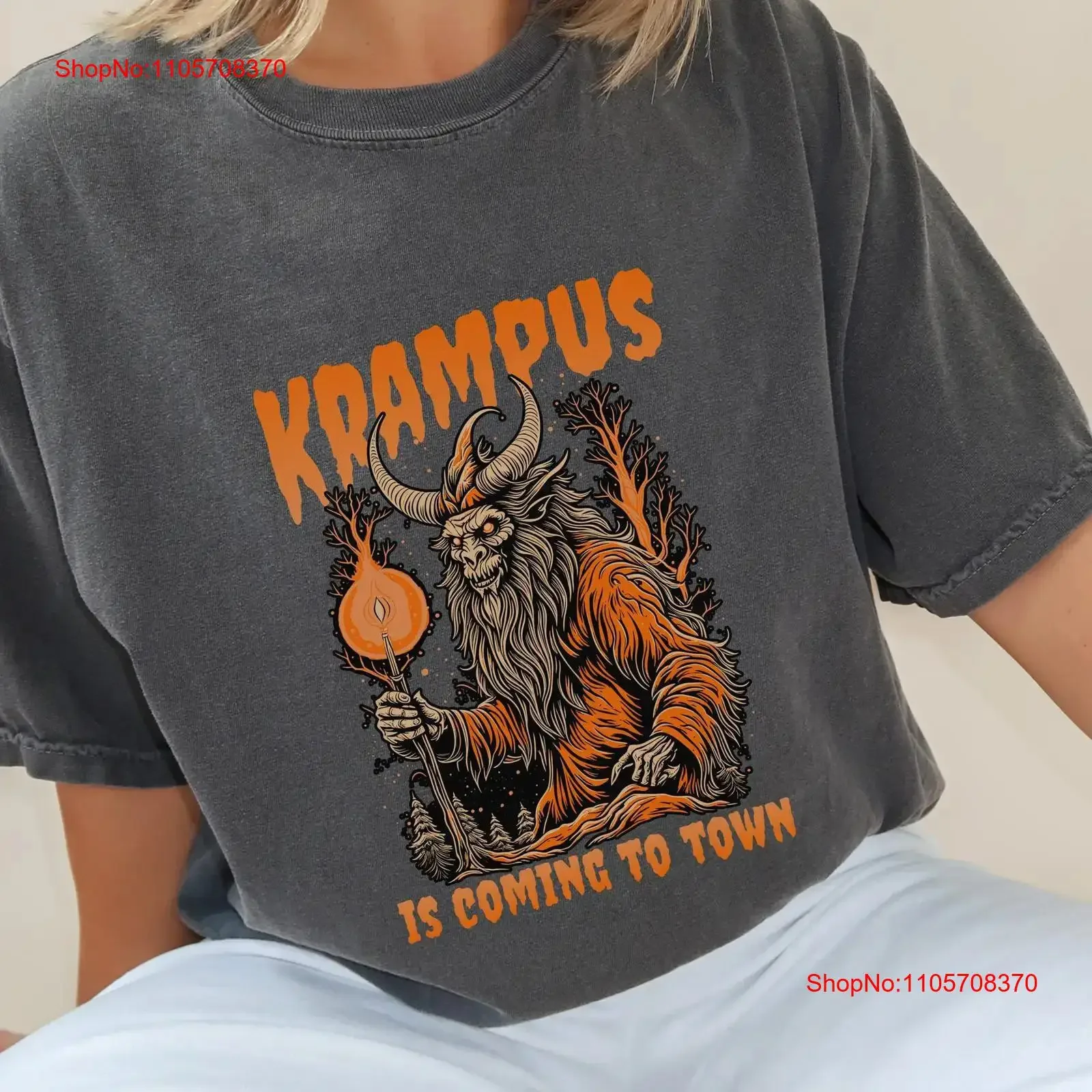Krampus is Coming T Shirt Halloween x Christmas Spooky Themed for Fall and Holidays vintage Washed homme Stylish