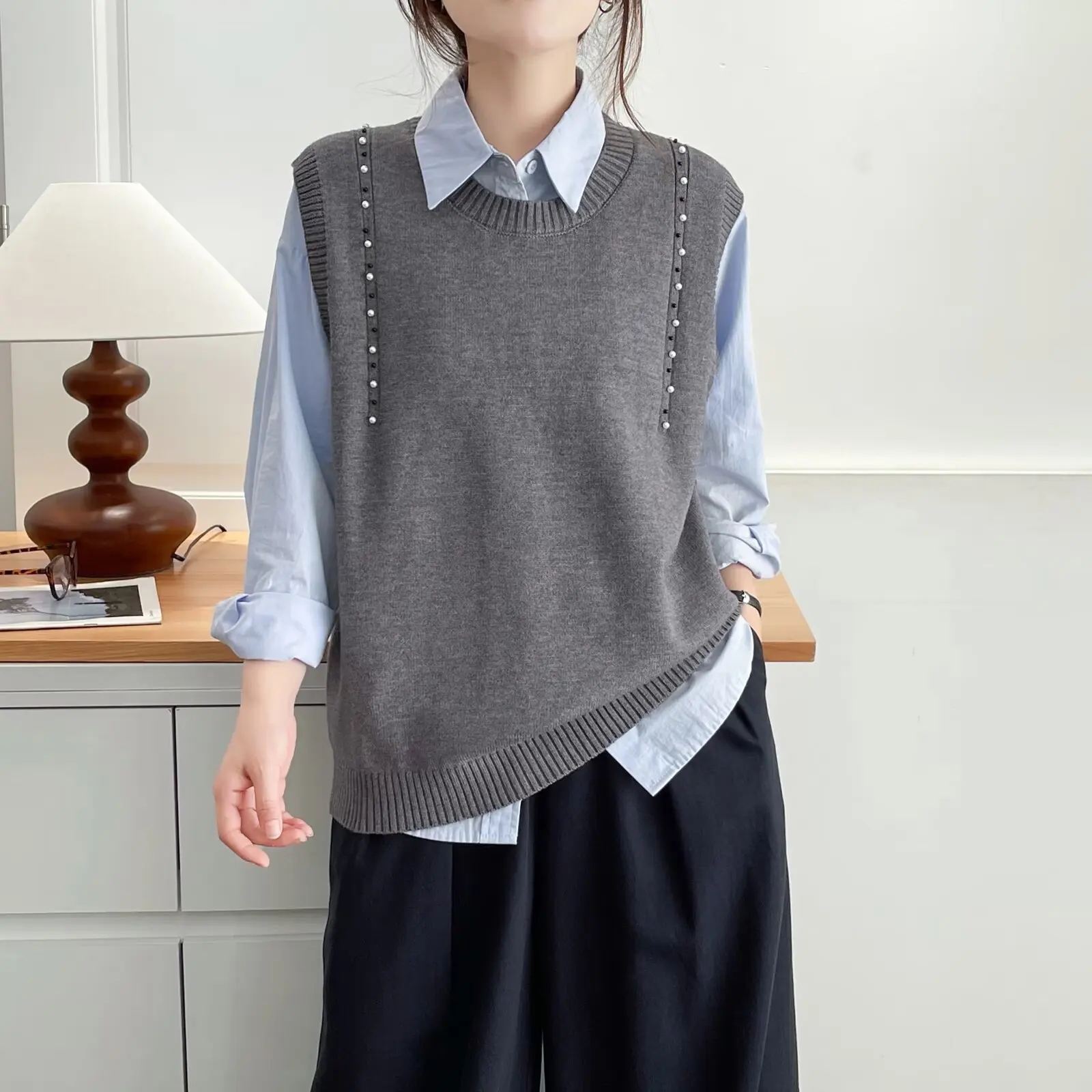 

Модные женские свитера больших размеров, жилеты, осенний новый стиль, элегантные вязаные джемперы с круглым вырезом и бисером, 2260