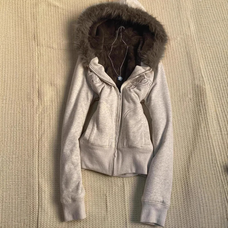 QICHE Women Vintage Hooded Sweatshirt Embroidered Faux Fur Collar Long Sleeve Pullover Casual Outer Jacket view 2