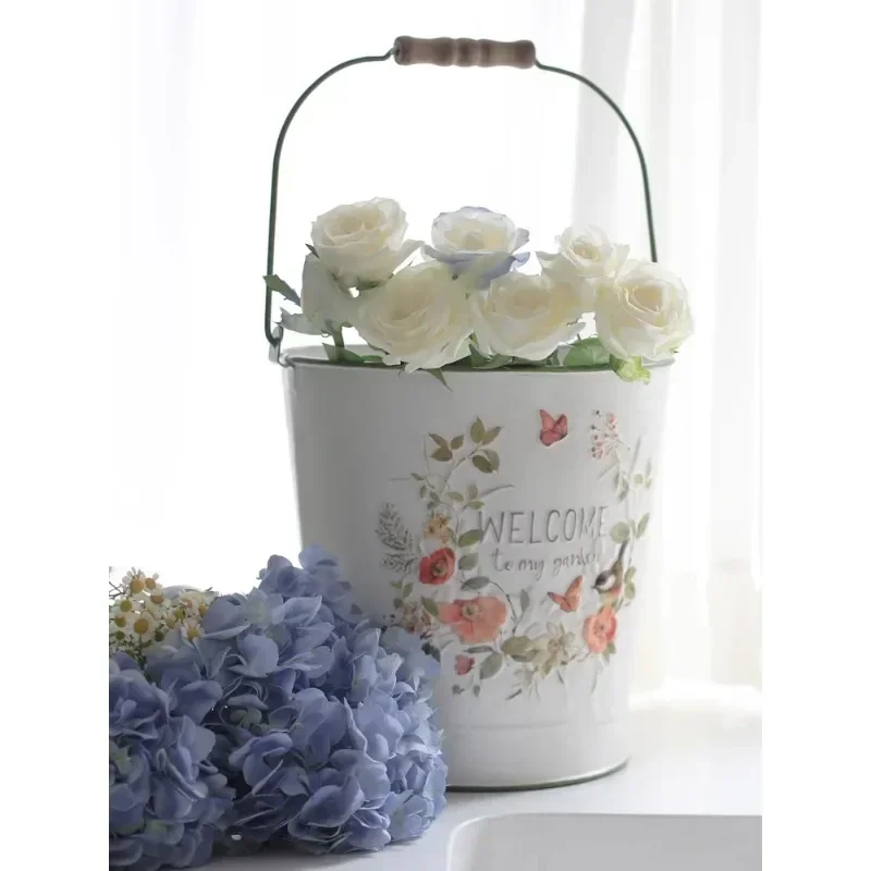 

Винтажное кованое железное ведерко для цветов в стиле ретро, для цветочных композиций, товар для дома и магазина.