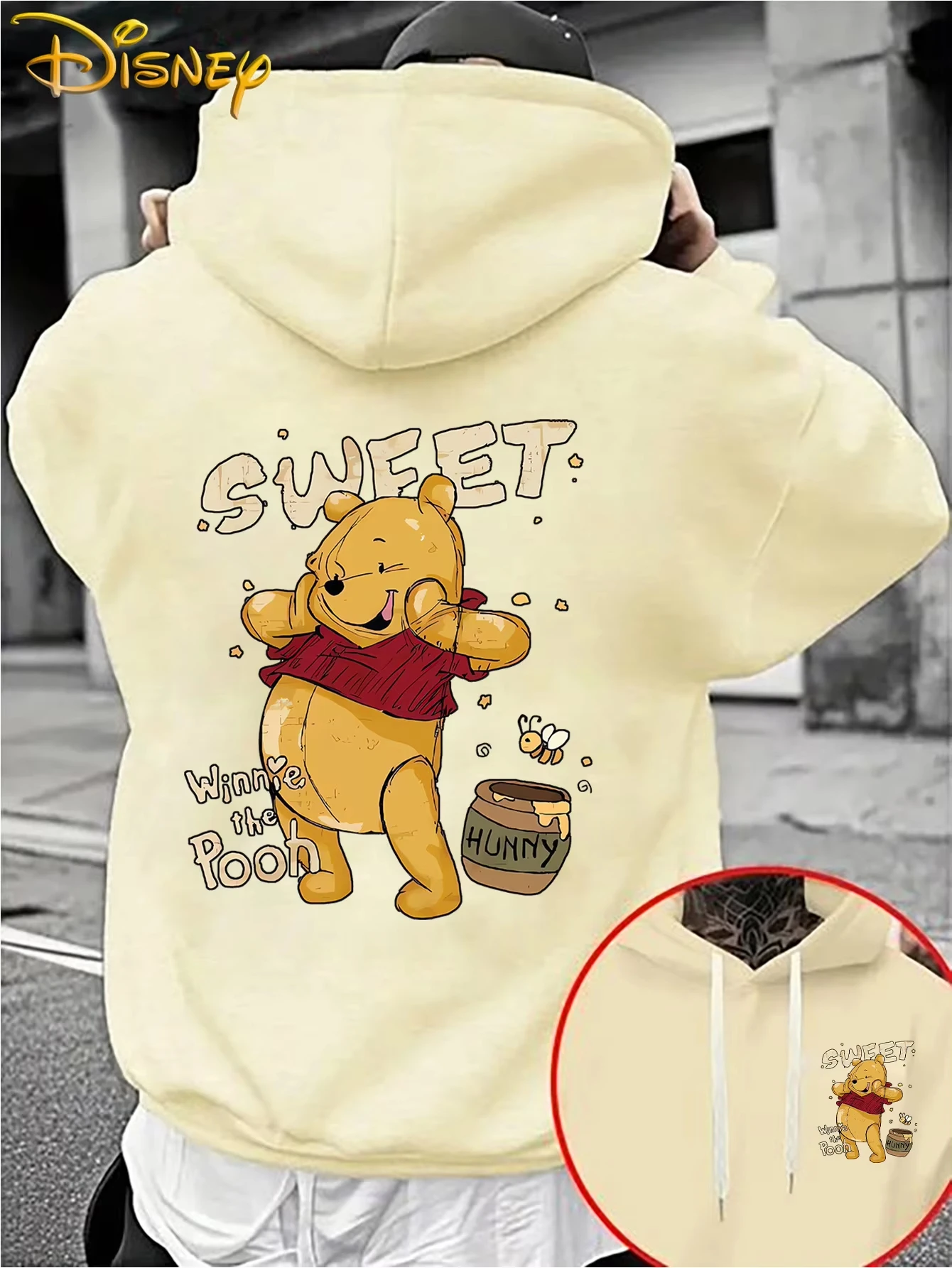 ديزني ويني ذا بوه هوديي قطن أسود مع شخصية حمراء علوية وجه مبتسم النحل وعاء عسل كبير الظهر طباعة أمامية صغيرة