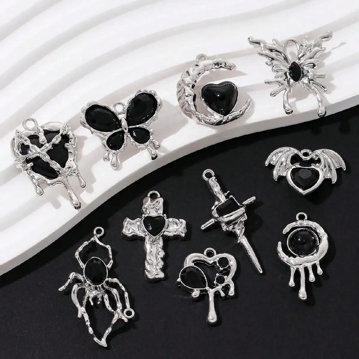 5 Pcs Black Color Y2K Set Black Butterfly Cross Love Zinc Alloy Pendant For Making Keychains  Necklaces Handmade DIY  Jewelry image 3