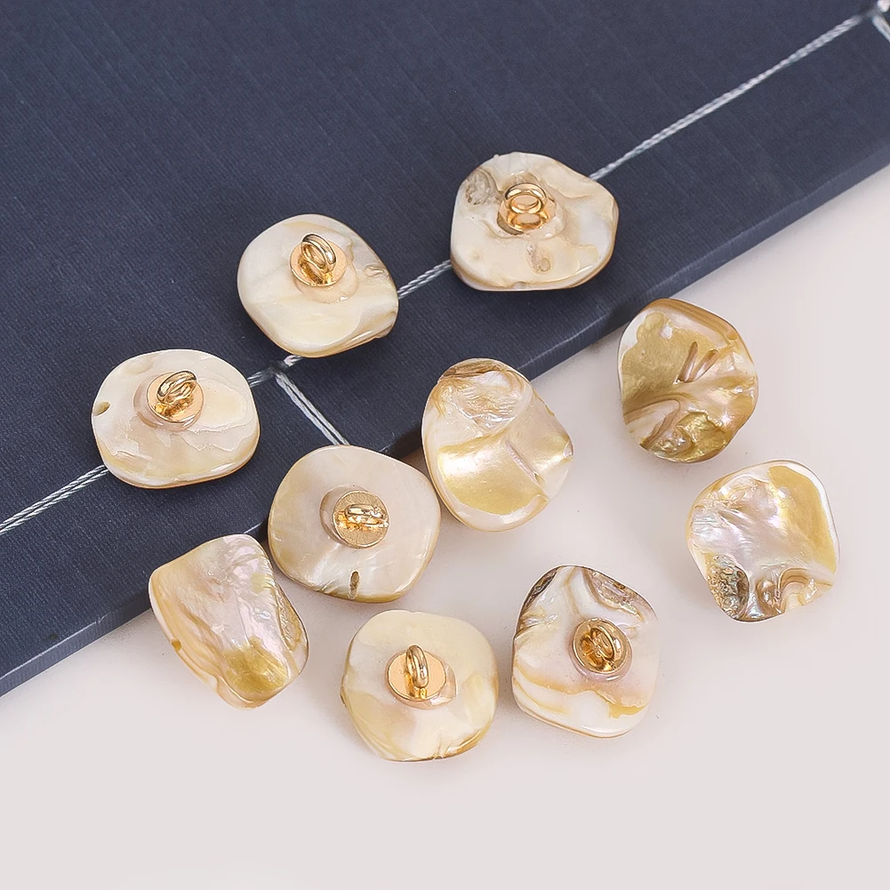 

10pcs Irregular Shell Shank Buttons Natural Mother of Pearl Sewing Button DIY Needlework Clothes Decor Scarpbooking Embelishment