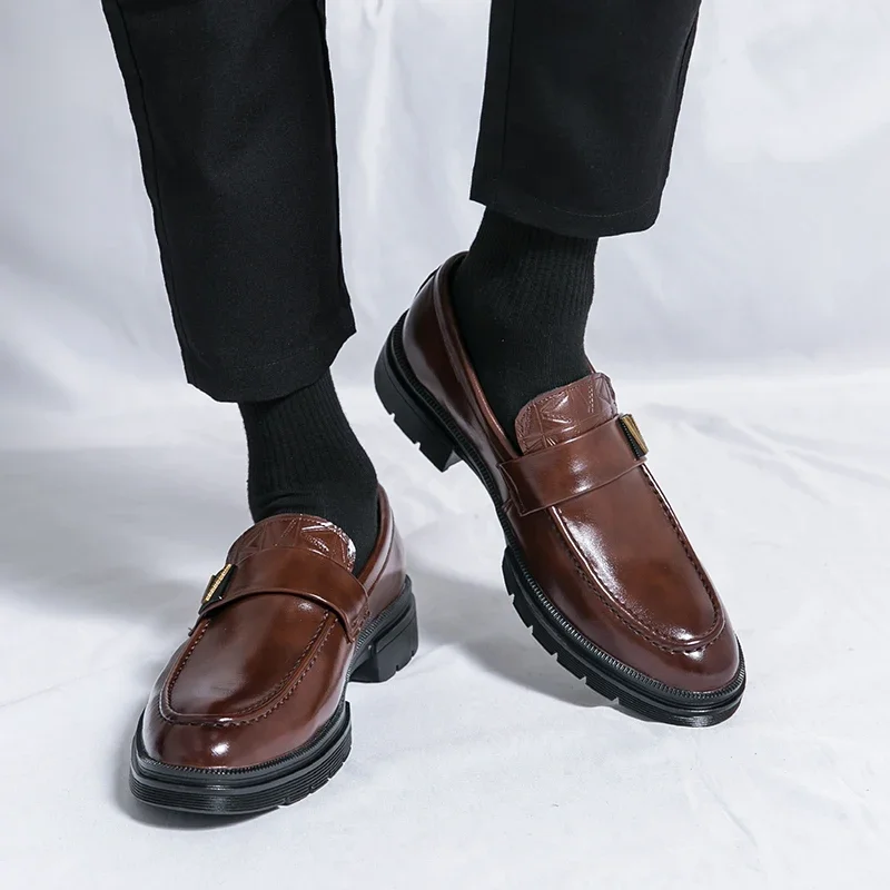 ธุรกิจผู้ชายรองเท้าหนา Bottomed อเนกประสงค์สไตล์งานแต่งงานกลางแจ้งเดินสีดํา SLIP ON Loafer PLUS ขนาด 46