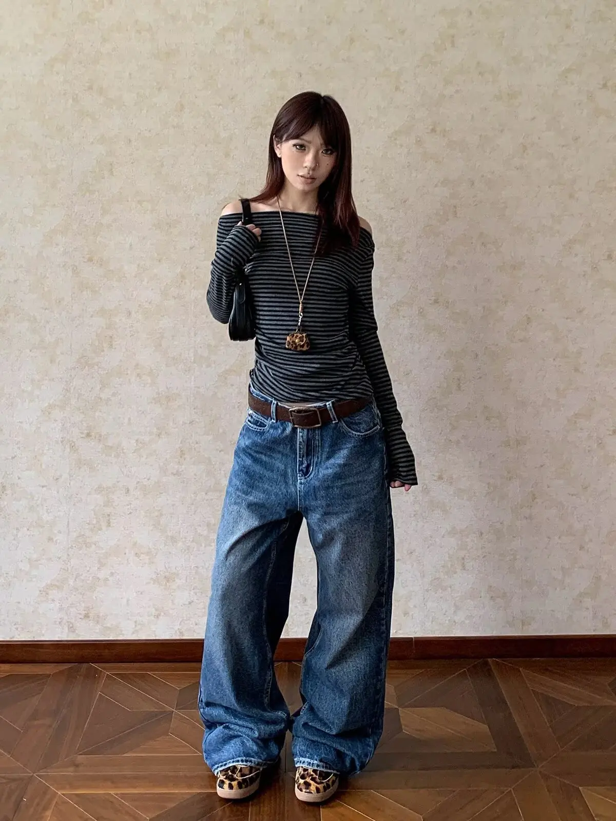 Damskie spodnie uliczne vintage jeansy Y2K Harajuku sprane niebieskie streetwearowe luźne jeansy z haftem damskie spodnie z wysokim stanem szerokie nowe