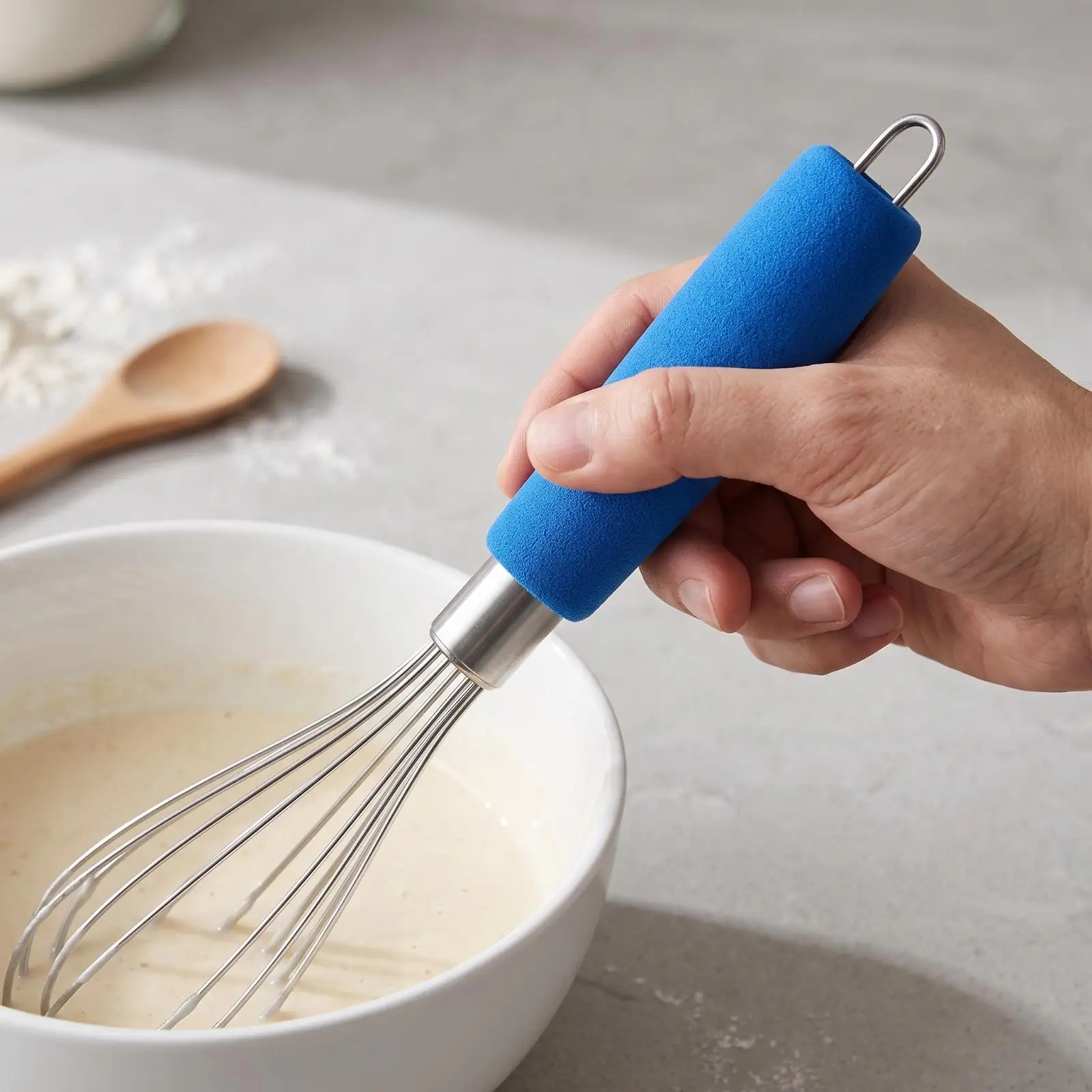 Non Slip Utensil Grip Sleeve for Elderly Users Soft NBR Foam Handle Cover for Fork Spoon Comb Comfortable Cushioning for Hand