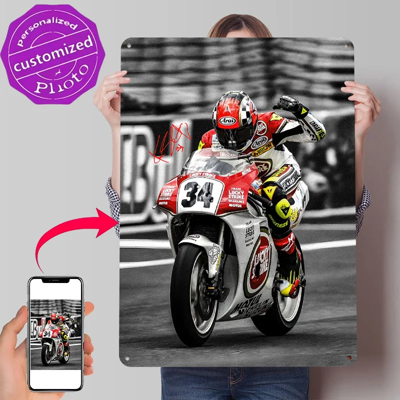 Affiche murale en métal texturé 3D personnalisée « Kevin Schwantz célébrant la victoire », style vintage, pour accessoires de décoration intérieure