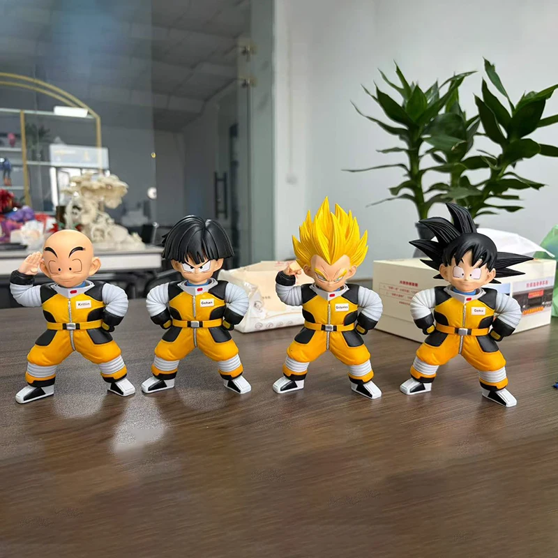

Фигурка из аниме Dragon Ball Z: Гоку, Куририн, Вегета в космических костюмах, ПВХ, коллекционная модель, игрушка, подарок на Рождество