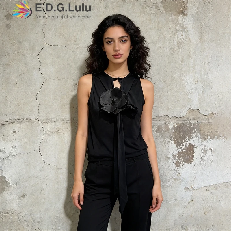 

EDGLuLu Leisure Street Fashion Design 3d Flower Spliced Vest Top Woman O Neck Sleeveless Black White Vest Top 0415