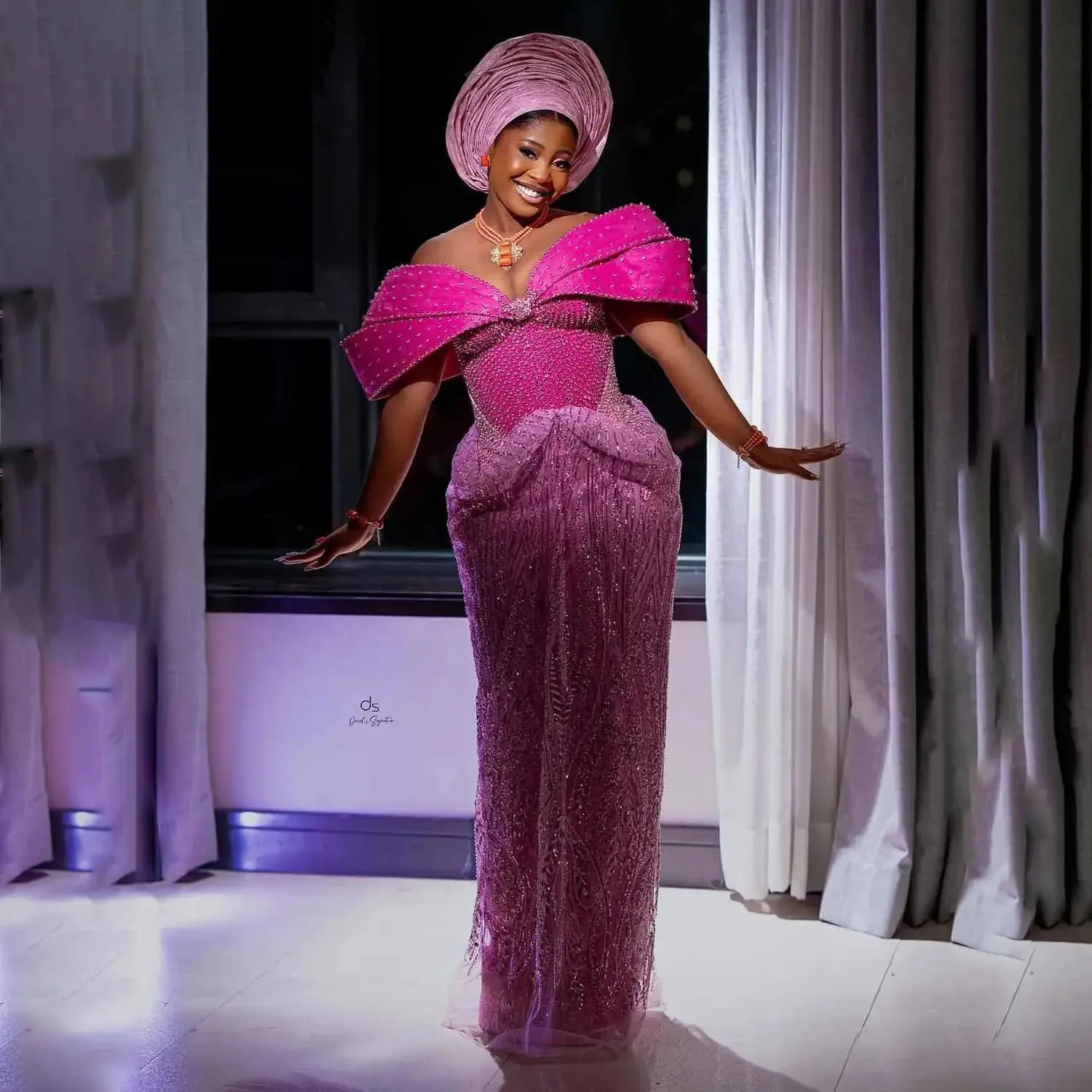 Vestidos de fiesta de encaje con diamantes de imitación de lujo, vestido de novia africano rosa con hombros descubiertos, vestido de recepción de boda Aso Ebi recto
