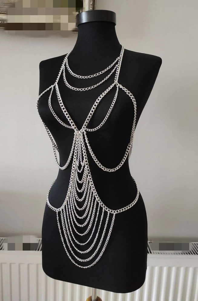 New multi-layer metal necklace body chain, popular accessories in Europe and America, gol metallic black.
