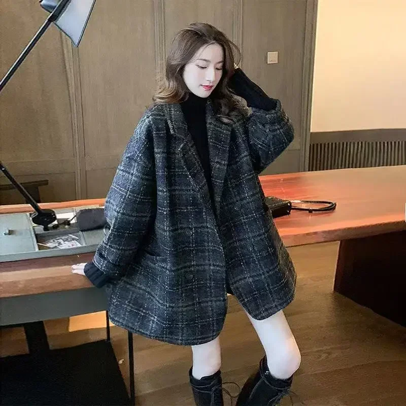 Women's Medium Length Blazers Check Female Coats and Jackets Winter Plaid Long Sleeve Classic Suit High Quality Outerwear Casual