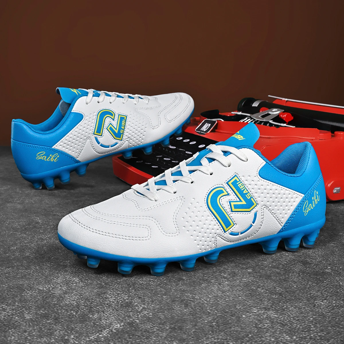 

Training Competition AG/ FG Soccer Boots PU Soft Fabric Upper TPU Durable Outsole Anti-slip Wearproof Teenager Boys Girls