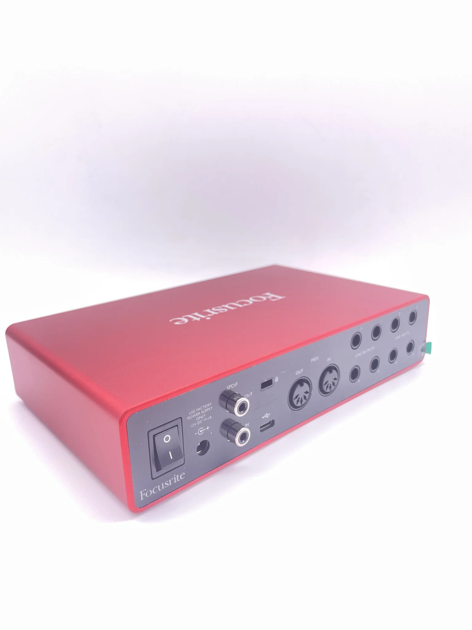 Focusrite Focusrite Scarlett 8i6 III 8 في 6 خارج بطاقة الصوت تسجيل احترافي وترتيب واجهة الصوت
