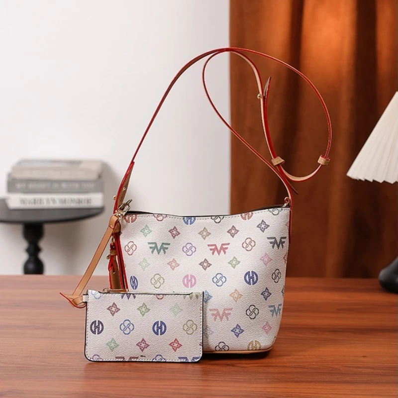 

2026 new letter printed bucket bag for women, Korean version, Instagram fashion, beige crossbody handbag