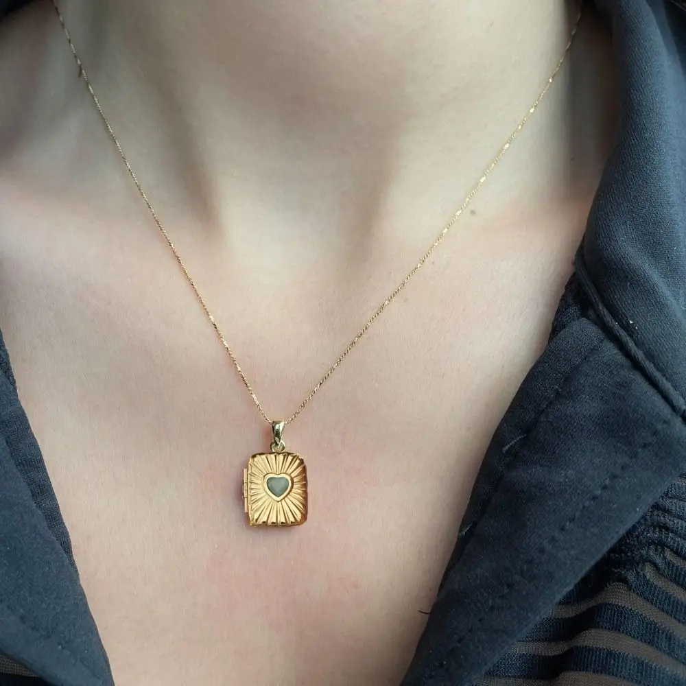 

Elegant Magnetic Rhinestone Heart Necklace Zircon Love Box Memorial Jewelry Neck Accessories Exquisite Pendant Necklace Women