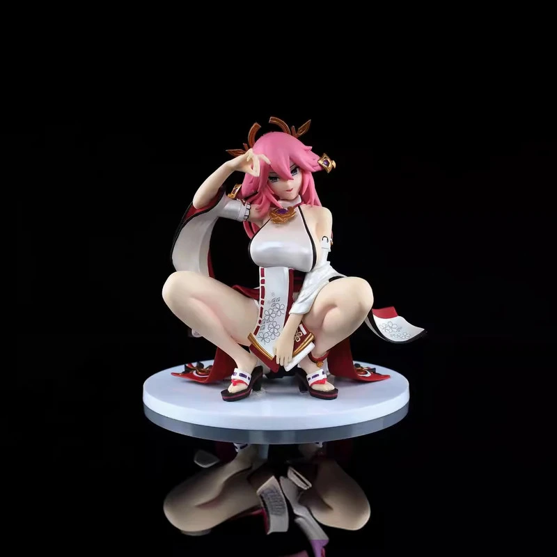 

18cm Genshin Impact Yae Miko Squat Posture Game Girl Figure Model Gk Statue Boy Collection Desktop Decoration Ornament Toys Gift