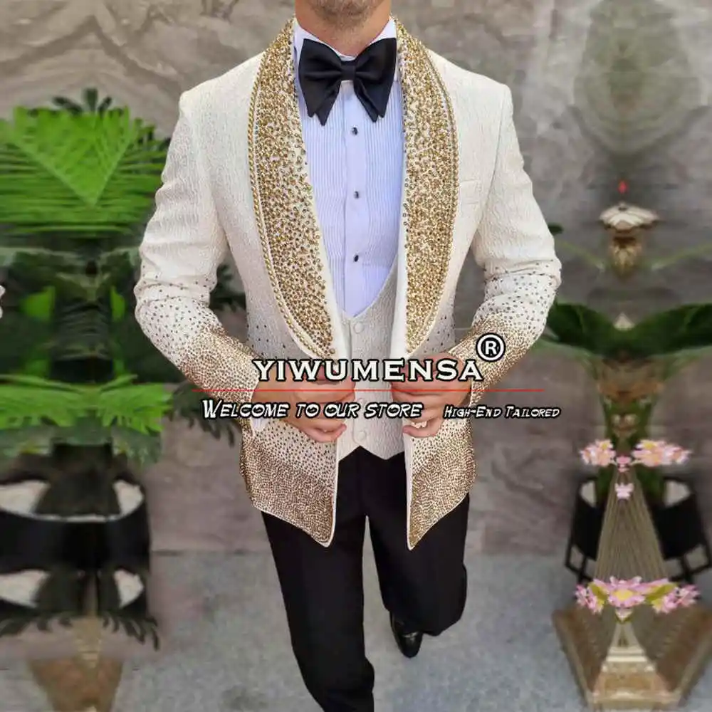 

Man Ceremony Gold Crystals Beaded Suits Custom Made Shawl Laple Groomsman Tuxedos For Wedding Banquet Prom Blazer Costume Homme