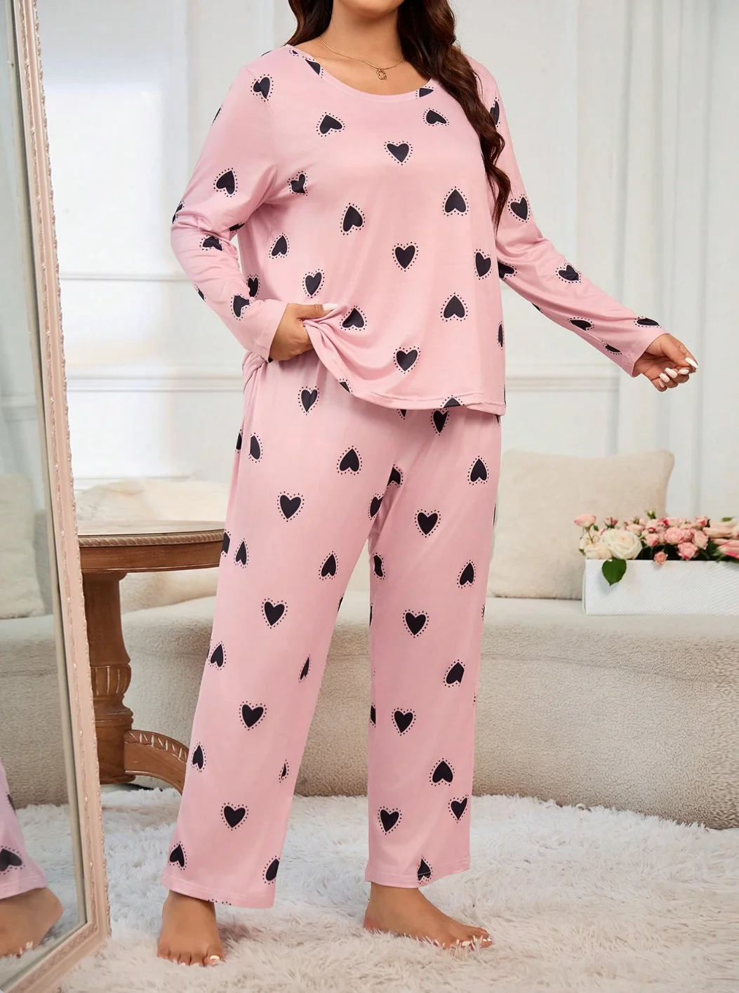 Plus-size ladies casual style Black love print pink long sleeve trousers pajamas set, suitable for home