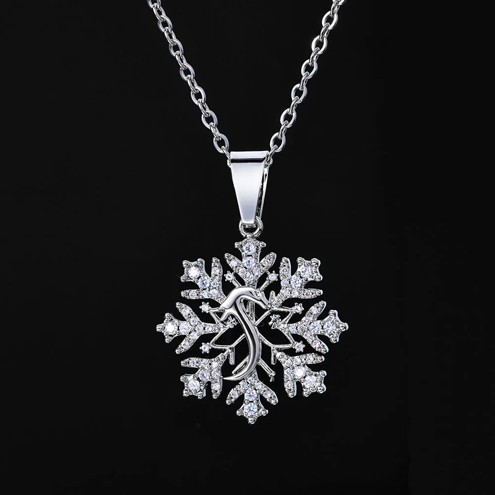 

ESKEEM Fashion Christmas Jewelry White Gold Plated Snowflake Pendant with Fine Chain Charm Pendant Gift for Women