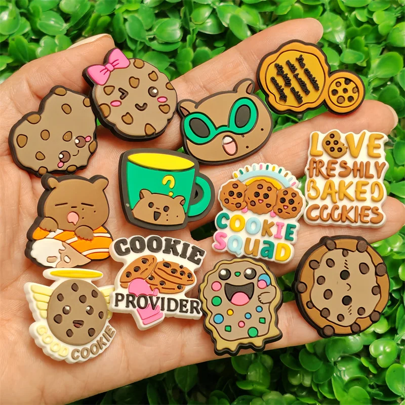 1-25Pcs Chocolate Cookies Kids Slipper Buckle Charms Bear Cookie Provider Shoes Accessories DIY Popular Bracelet