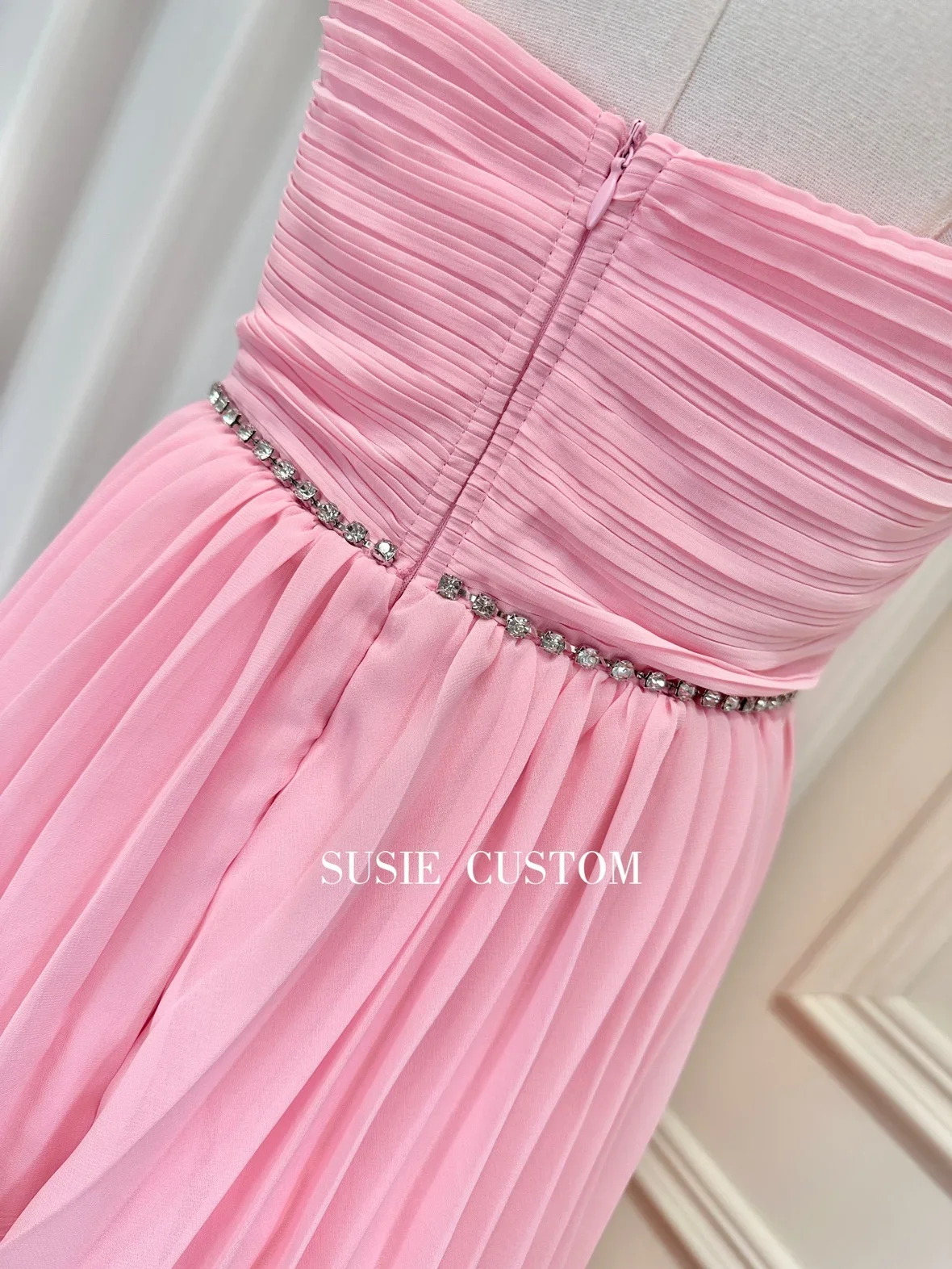 Cake Sling Dress Women 2023 Spring and Summer Light Luxury Rhinestone Chain Three-Dimensional Chest Pleated Waist Layer Dress