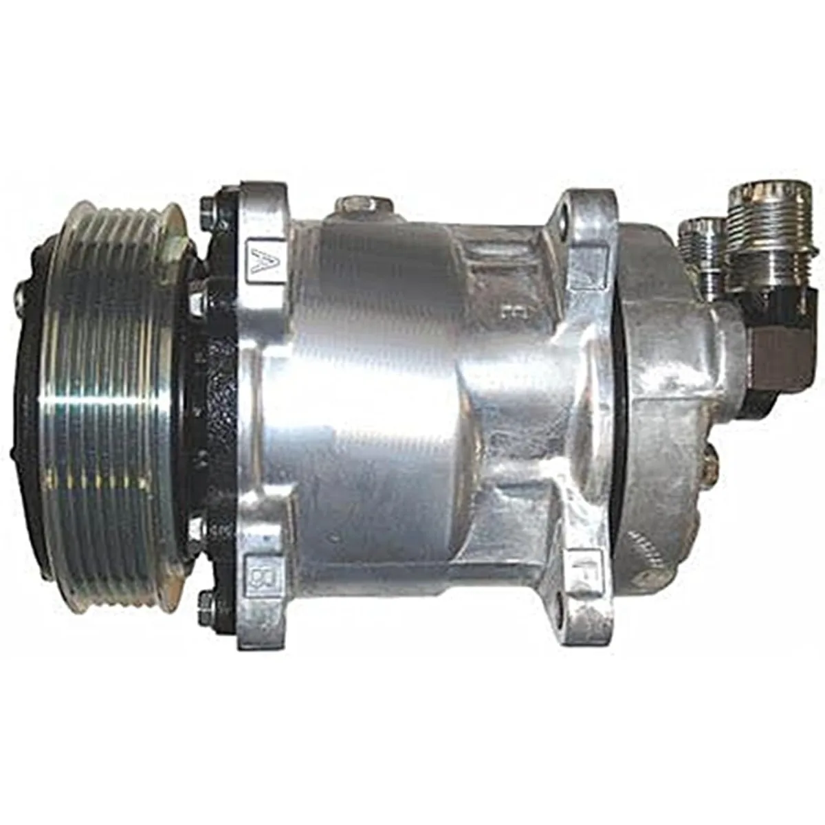 

12V SD5H11 A/C Compressor 7279628 7280493 For Bobcat Loader A770 L750 S770 S850