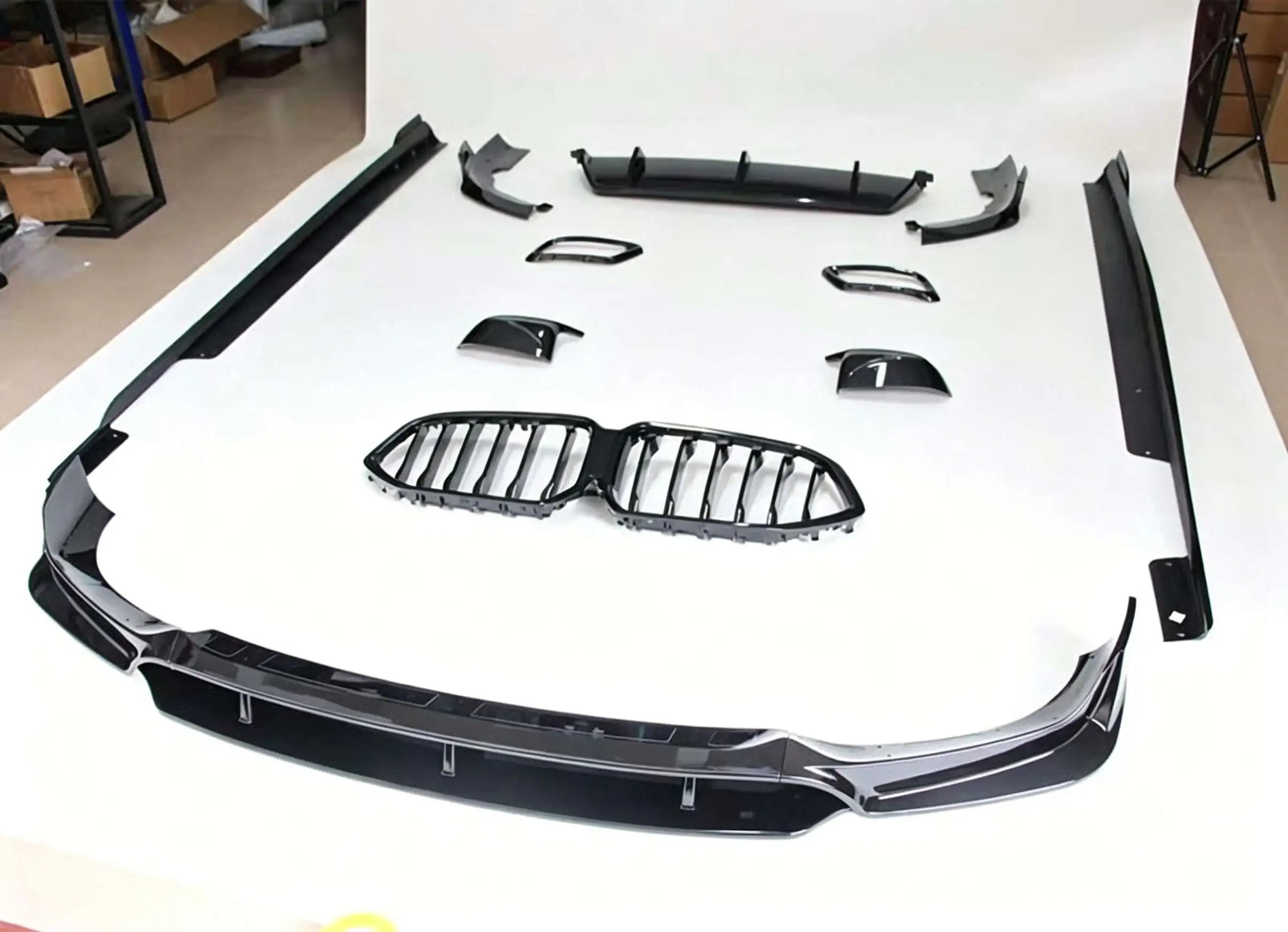 Black Body Kits for X6 G06 Upgrade Black Knight Front Lip Diffuser Side Skirt Grille Exhaust System 2019-2023