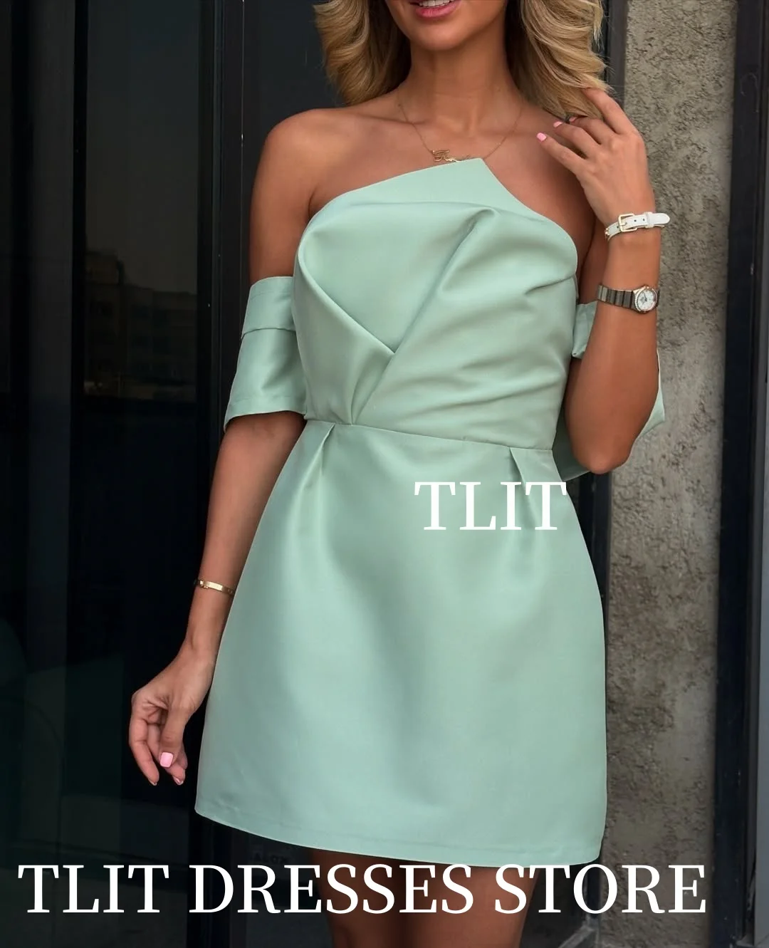 TLIT エレガントなシルクサテンショートプリーツマーメイドイブニングドレスドレスストラップレスプロムドレスオフショルダーカスタマイズされたフォーマルパーティー