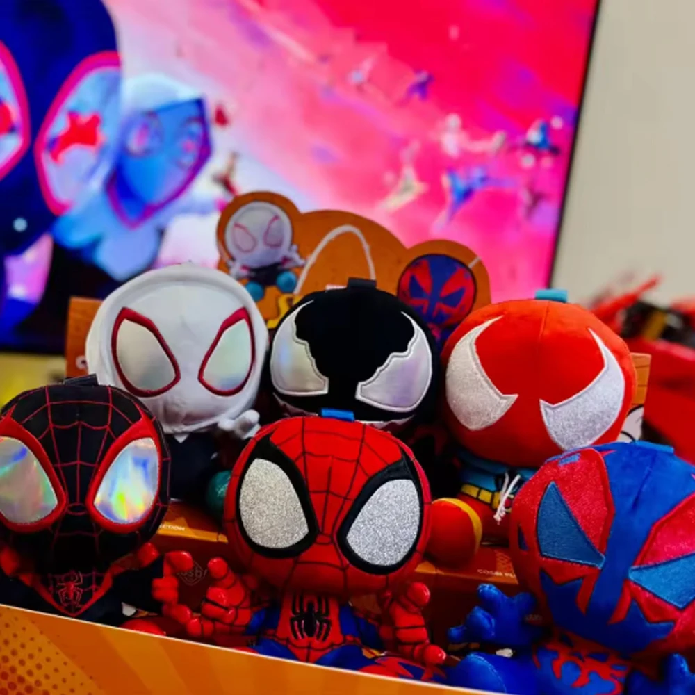 

Плюшевый брелок-подвеска для рюкзака с персонажами аниме из серии Spider-Man, аксессуары, подарок для мальчиков, рождественский подарок