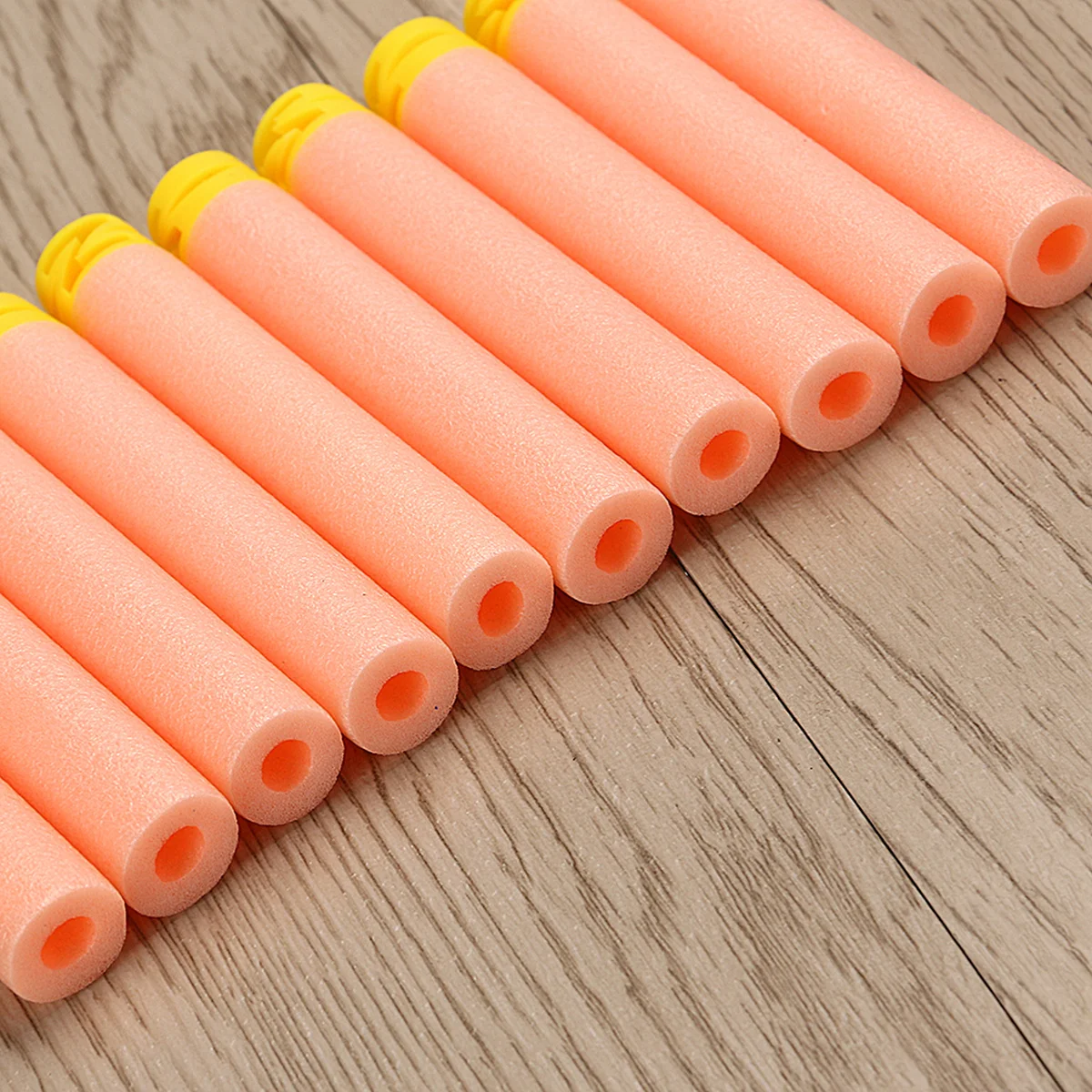 100 قطعة من السهام ذات الطرف الناعم على شكل حرف Z لسلسلة ألعاب الحرب للأطفال، متوافقة مع البلاستيك الصديق للبيئة باللون البرتقالي