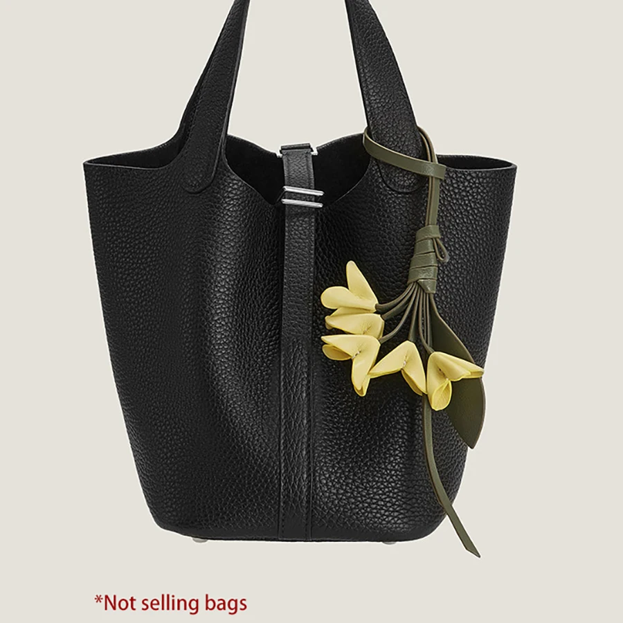 Fashion-forward PU Leather Bag Charm Simulated Osmanthus Keychain Decorative Bag Pendant Backpack Floral Accessory Perfect Gift