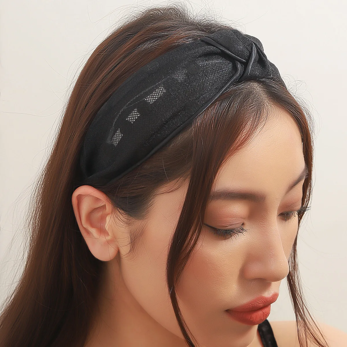 South Korea Net Red Gauze Headband Female Hundred Fairy out Knotted round Nodding Face Face Pressure Hair Wide Edge Headband