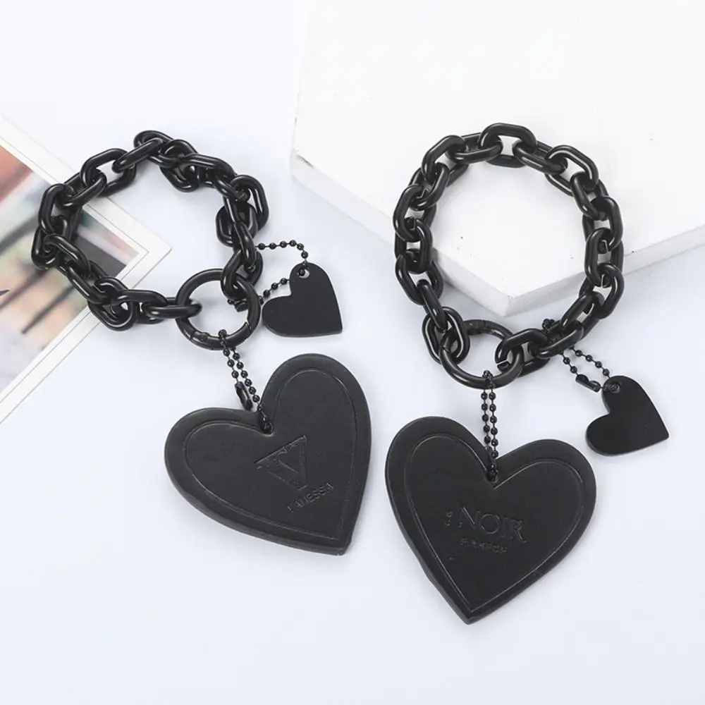 

Bag Pendant Pure Black Love Heart Shaped Keychain NOIR V Metal Chain Love Chain Keyring Cute Ins Love Heart Key Ring Women/Girls