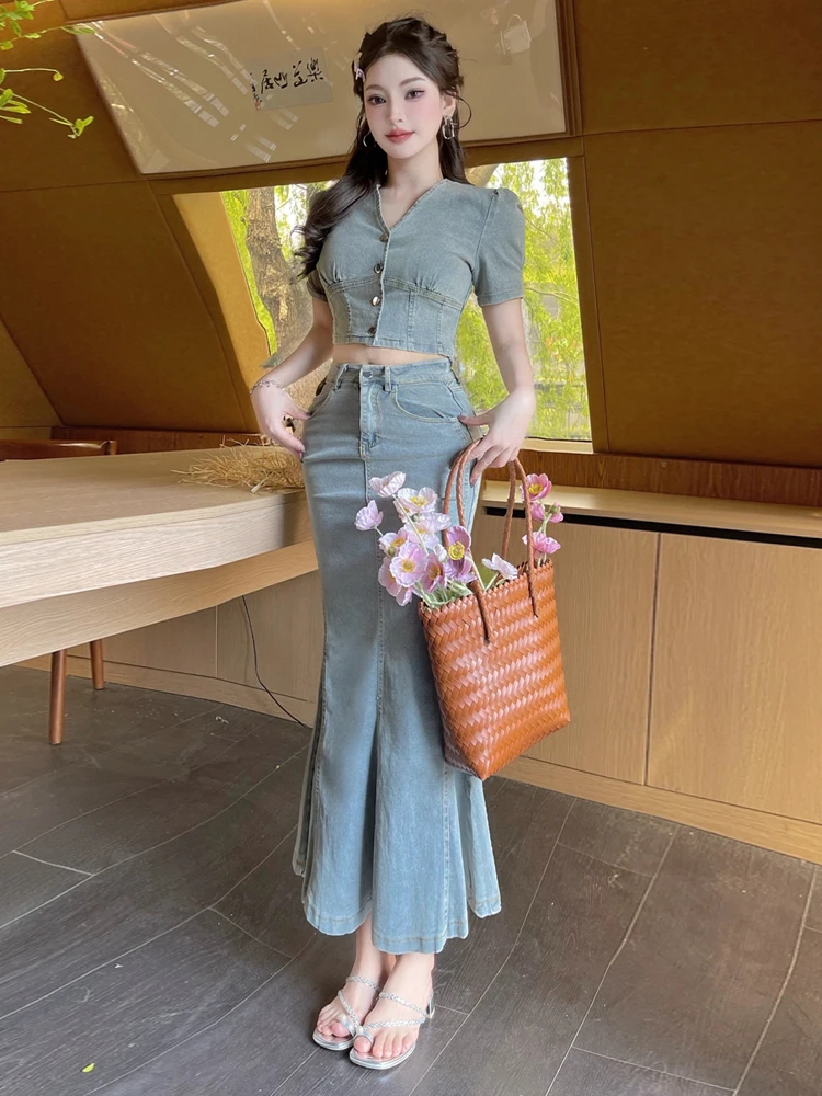 

Retro Sexy Distressed Bubble Sleeve Slim Fit Short V Neck Denim Top High Waist Slimming Fish Tail Half Skirt Set Women's Fashion