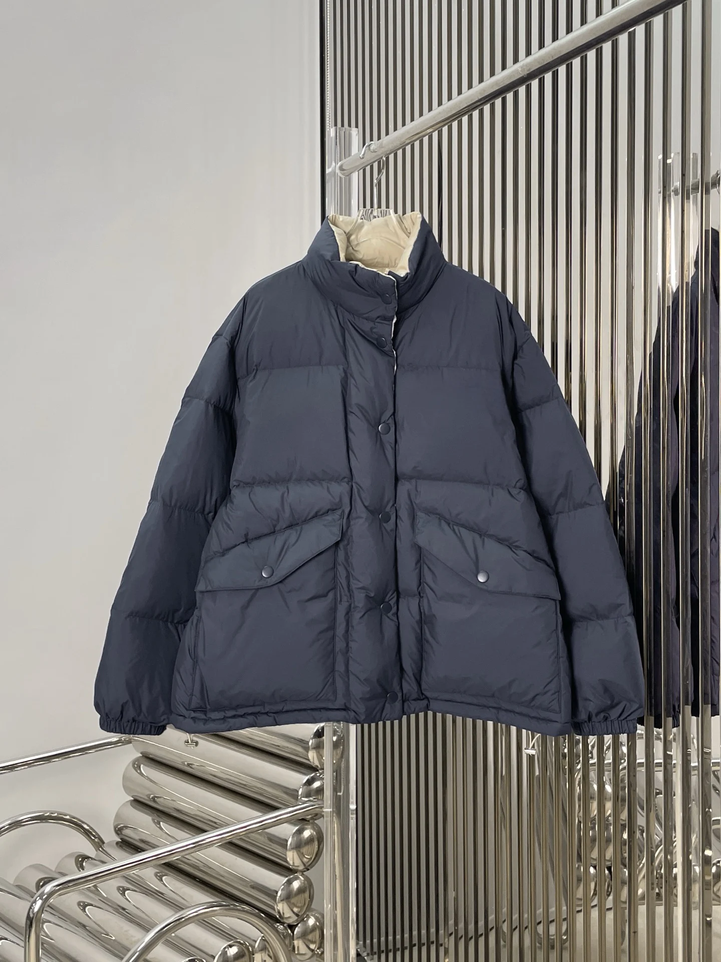 

Double-Sided Wearable Thickened Warm Loose Fashionable Stand Collar down Jacket Women's Casual Style Polyester Filling Short ...