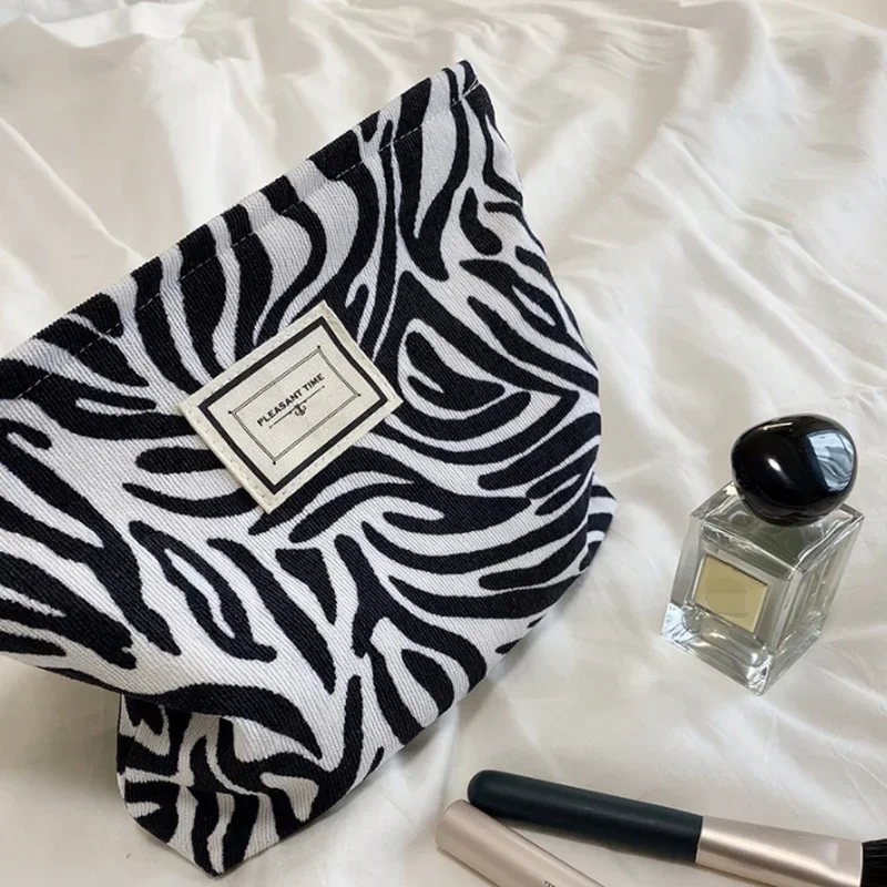 Bolsa de cosméticos con estampado de leopardo Retro de pana, bolsa de lavado para mujer, bolsa de cosméticos de viaje, Estuches de almacenamiento de