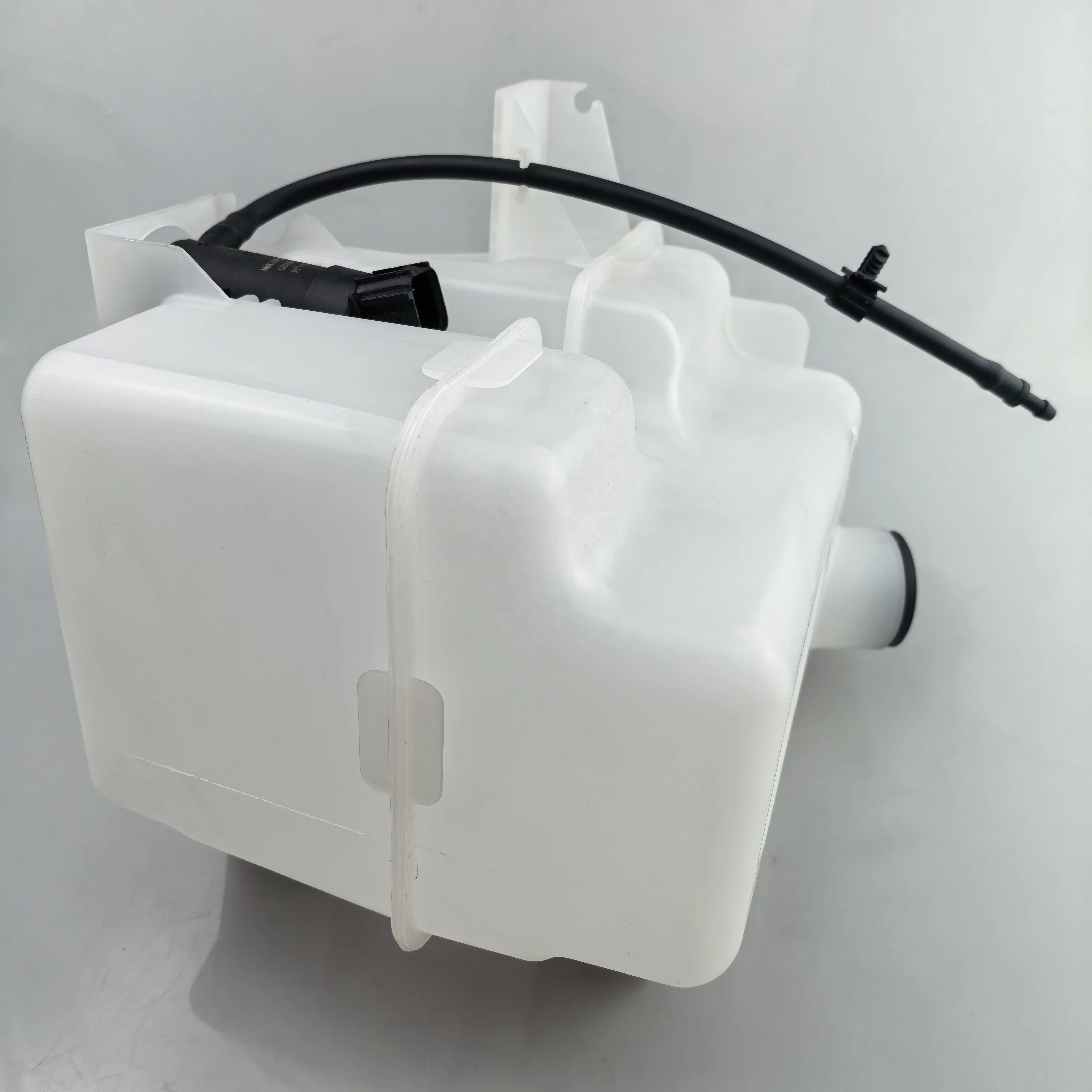

SAIC MAXUS T90 Original Washing Water tank Kettle C00076679