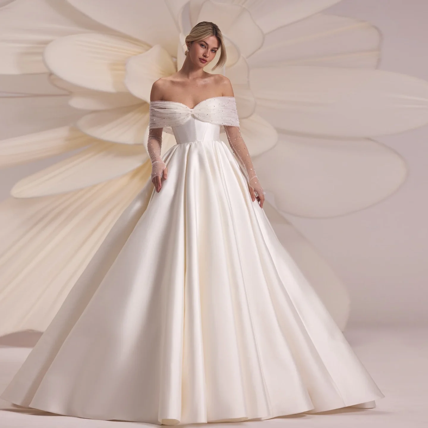 

Sharon Said Элегантное атласное белое свадебное платье трапециевидной формы со съемными кружевными длинными перчатками Платье невесты SW248 по индивидуальному заказу