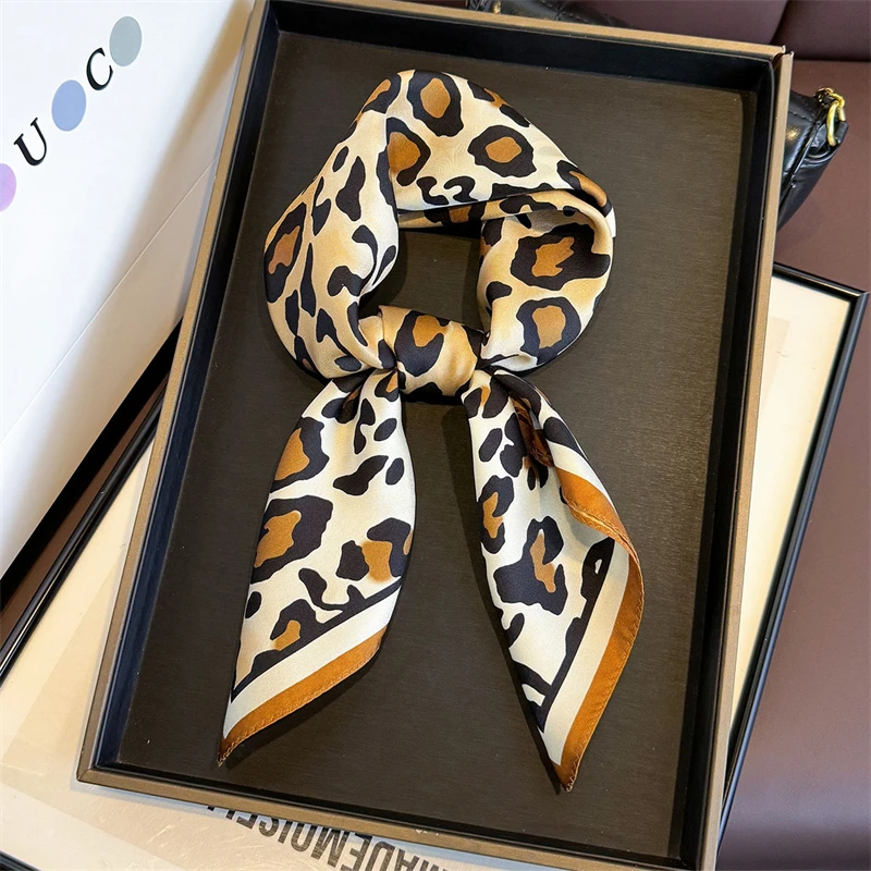 

14mm 100% Twill Silk Square Scarf for Women 65cm Neck Tie Neckerchief Double side Female Foulard Headband Hijab Shawl Bandana